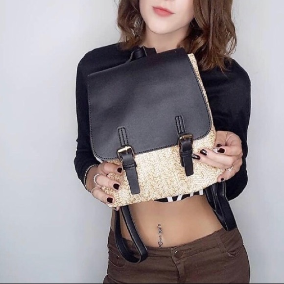 Just In! 🆕 TULUM Straw Weave Backpack - Picture 5 of 8